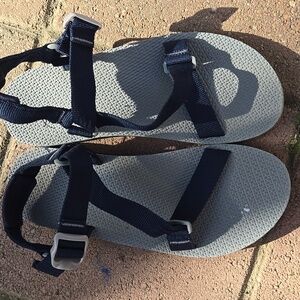 COLUMBIA Sandals Men's Size US 10 Gray Blue Hiking Water Shoes